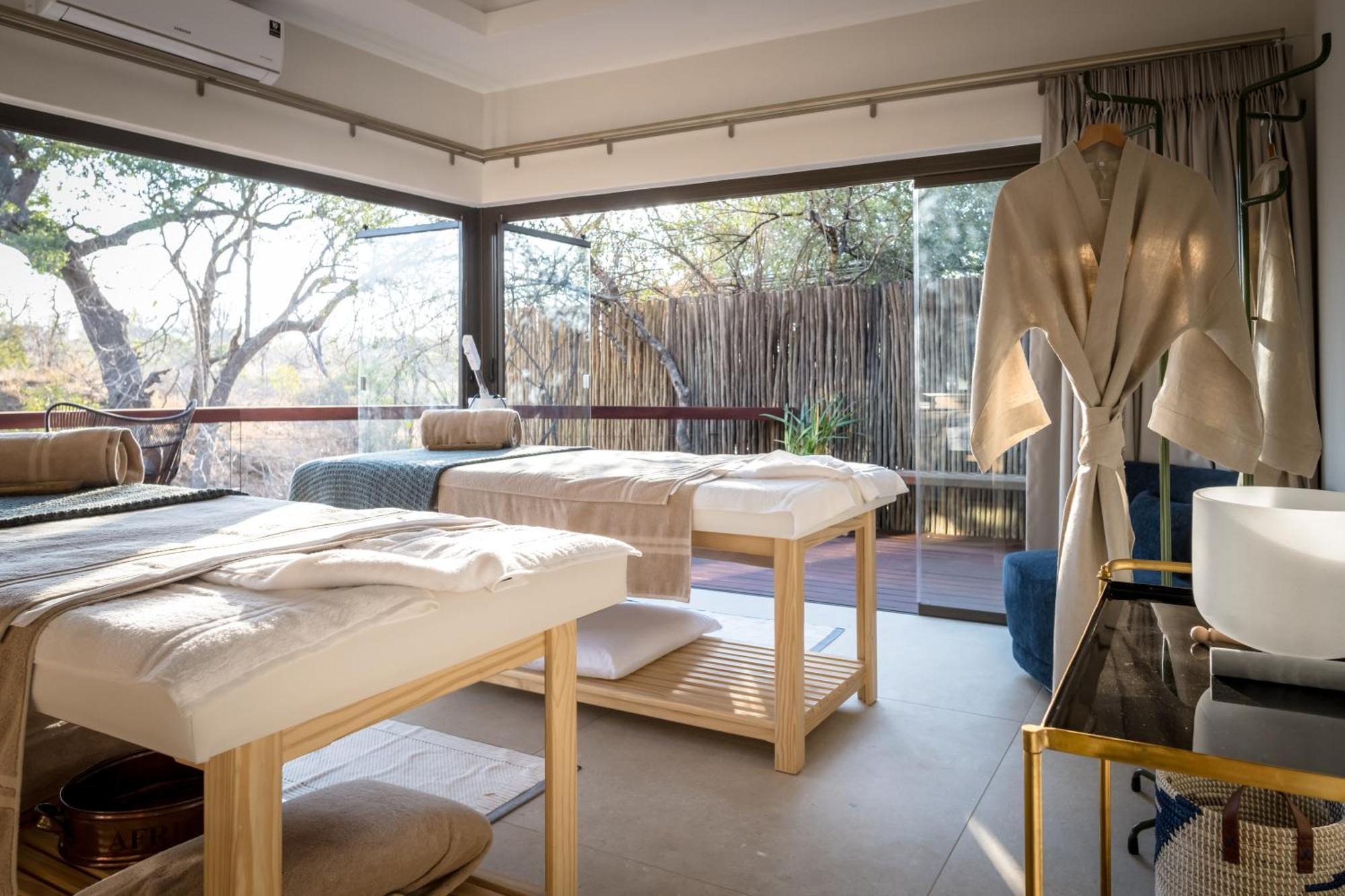Serondella Safari Lodge Khu bảo tồn Khu bảo tồn Thornybush Game Reserve Ngoại thất bức ảnh