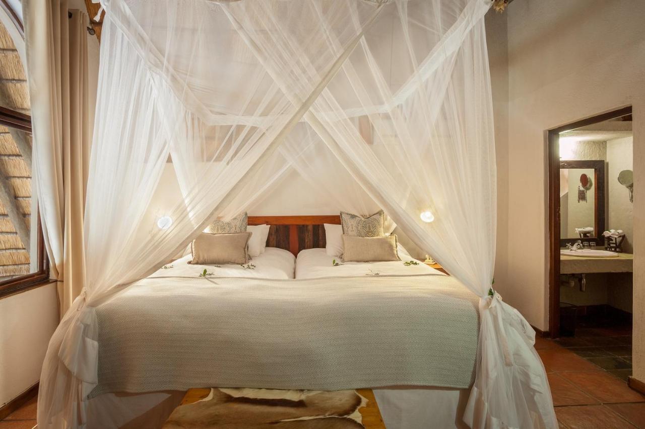 Serondella Safari Lodge Khu bảo tồn Khu bảo tồn Thornybush Game Reserve Ngoại thất bức ảnh